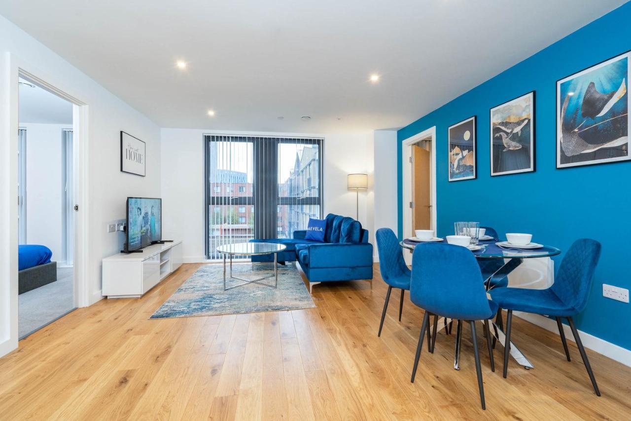 Maevela Apartments - Luxury Broad St Apartment - 2 Bed, 2 Bath - City Centre/Cube/Mailbox - With Underground Parking ✓- L Shape Sofa, Large 50 Inch Smart Tv With Free Netflix & Wifi Бірмінгем Екстер'єр фото