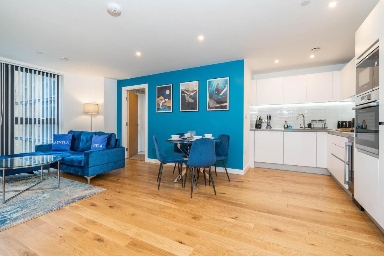 Maevela Apartments - Luxury Broad St Apartment - 2 Bed, 2 Bath - City Centre/Cube/Mailbox - With Underground Parking ✓- L Shape Sofa, Large 50 Inch Smart Tv With Free Netflix & Wifi Бірмінгем Екстер'єр фото